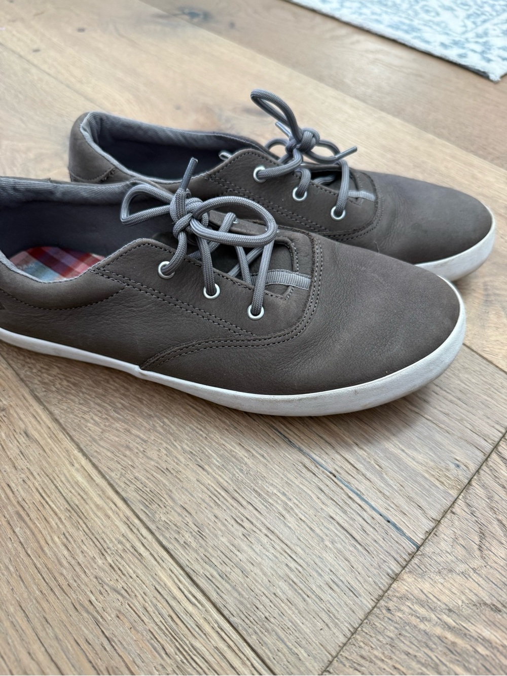 Sperry Kids Gray Lace-Up Sneakers with White Sole